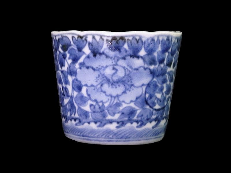 古伊万里　染付　牡丹に牡丹葉繋ぎ紋の図　蕎麦猪口　 C503AS-CSw