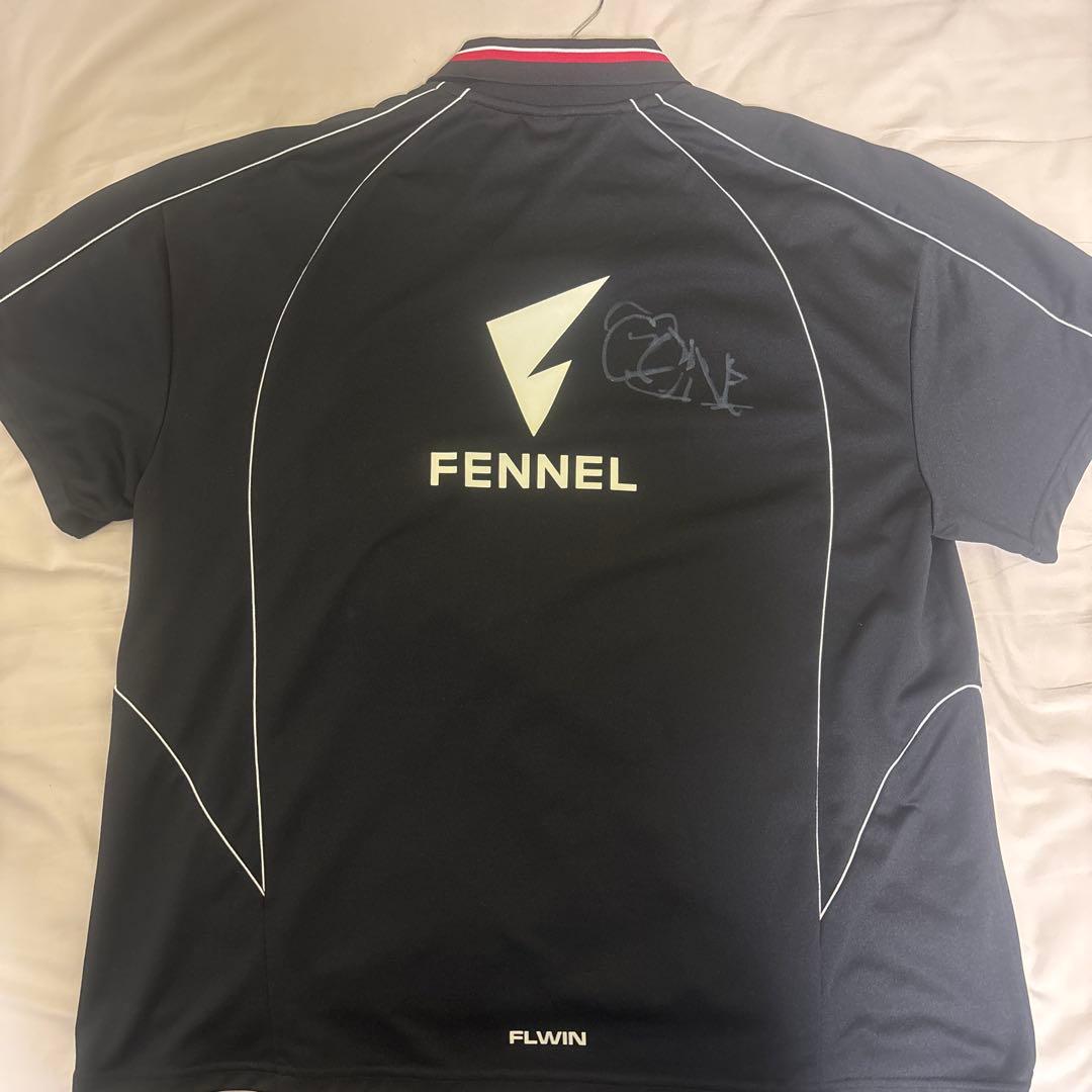 FENNEL GONのサイン入りユニフォーム