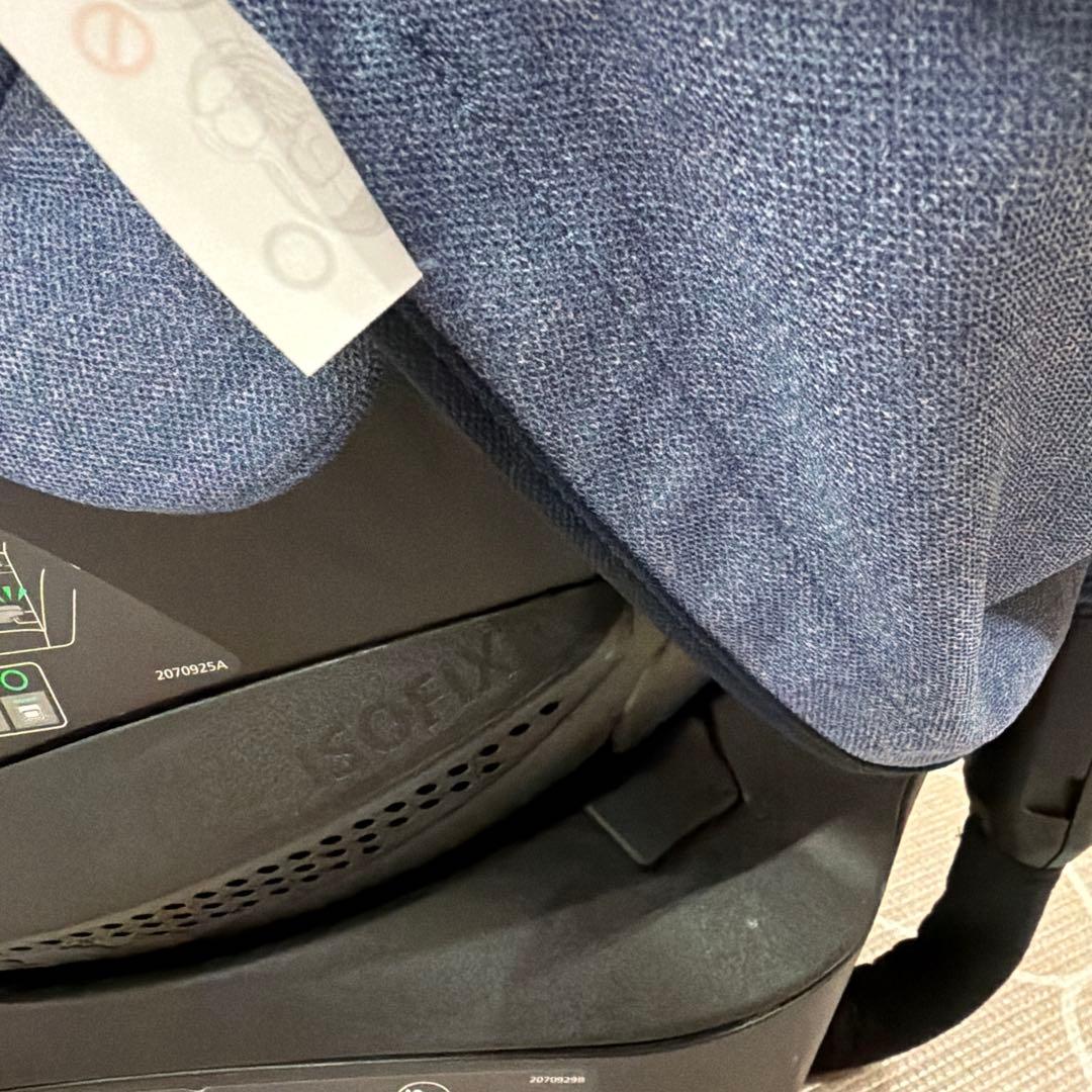 カーメイトエールベベ クルット4iプレミアム KURUTTO4i BF867