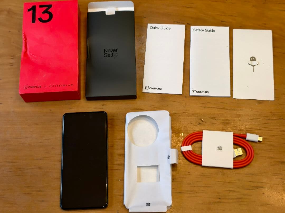 美品 グローバル版 OnePlus13 12GB/256GB