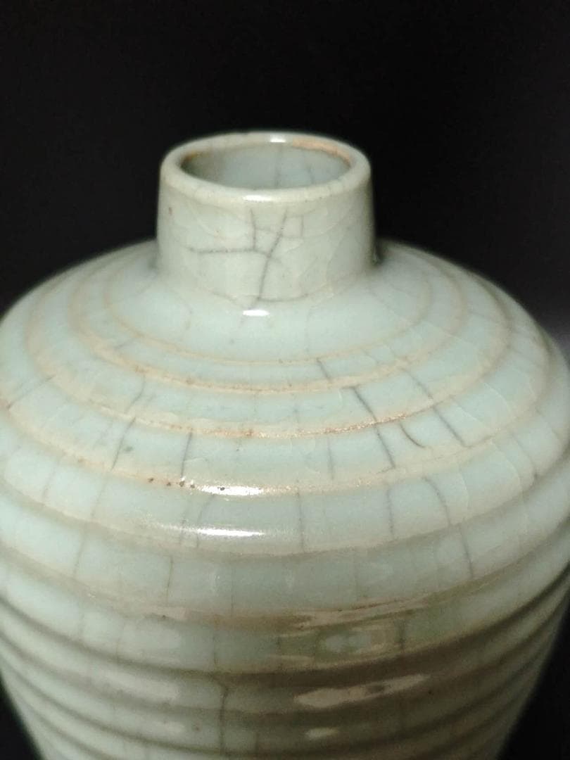 明時代　青磁龍泉窯弦紋花瓶龍泉窯明官窯物　元箱付き(E-10)