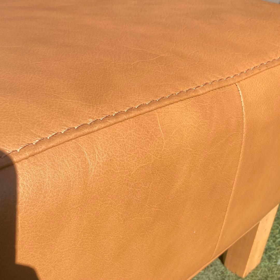 レザーワールド　キャメルカラー　オットマン　本革　スツール　ソファ　unico