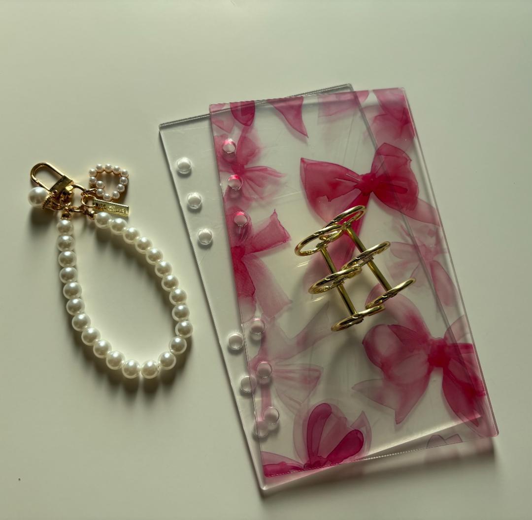 韓国製♡アクリルバインダーA6♡ピンクリボン♡ハートチャーム貯金SAVING