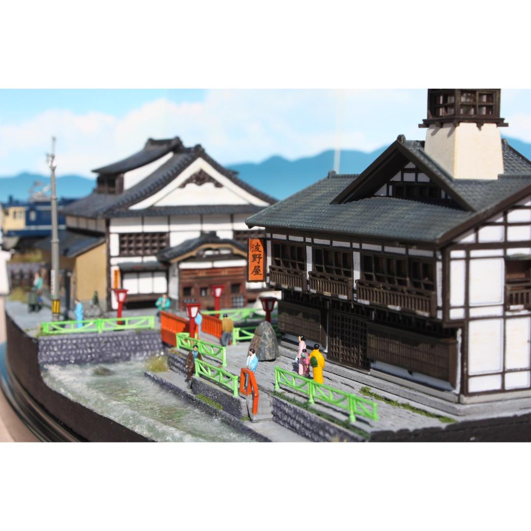 Nゲージ ジオラマ 「温泉街の風景」 建物内照明付き ストラクチャー 鉄道模型