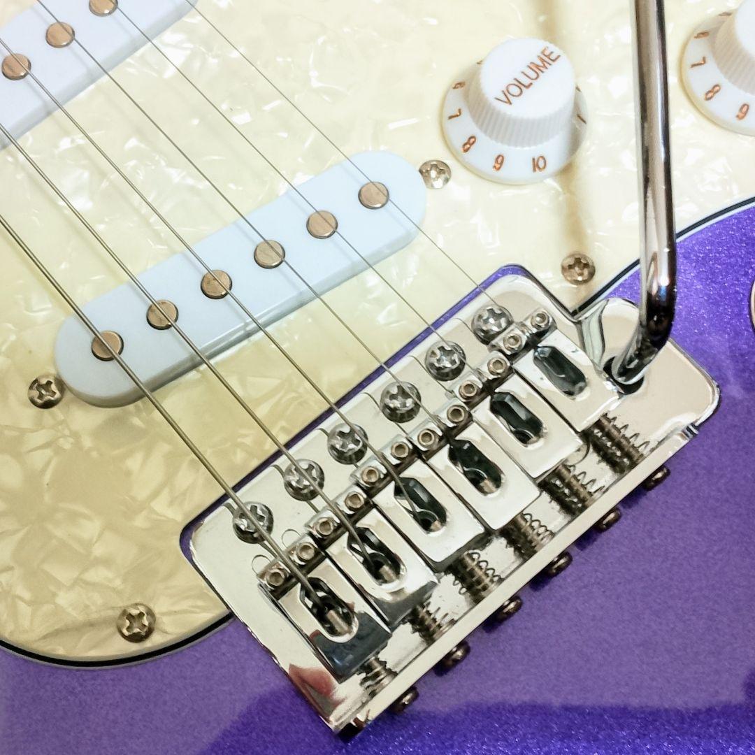 美品　Mavis　ストラトキャスタータイプ　エレキギター　メタリックパープル