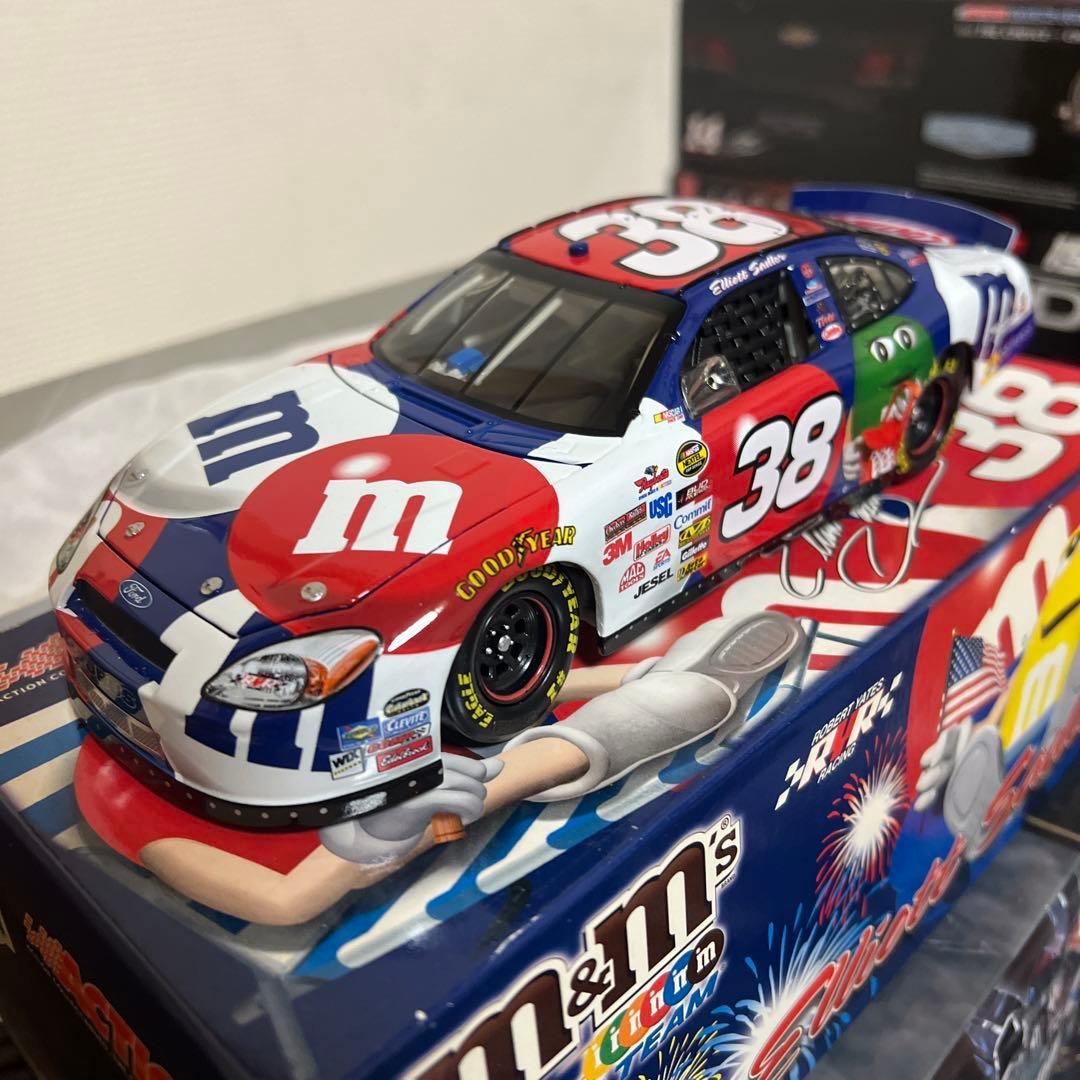 アクション NASCAR #38 エリオットサドラー M&M's