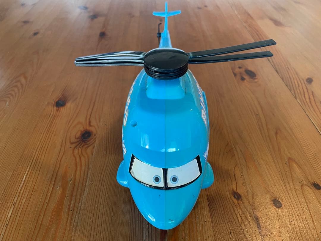 マテル カーズ 大きなダイナコヘリコプター Dinocoメーター付 ディズニー