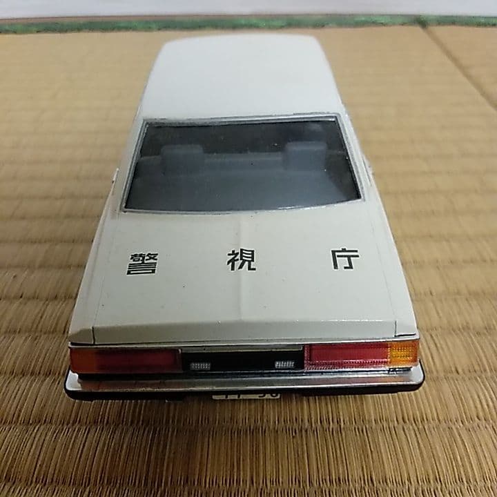 オオタキ　日産セドリック　警視庁仕様