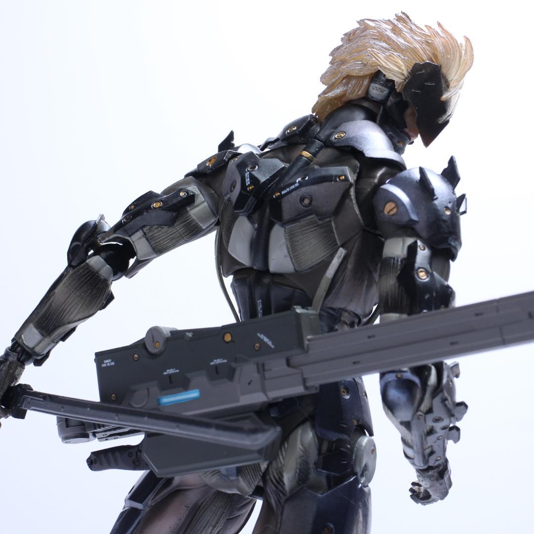 L GEAR RIGING プレイアーツ改 雷電