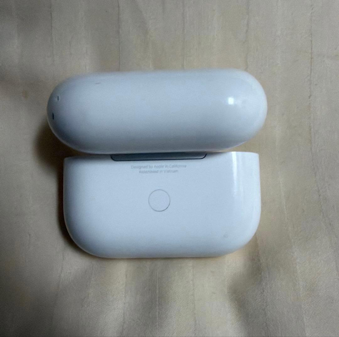 AirPods Pro 本体 充電ケース付き ホワイト