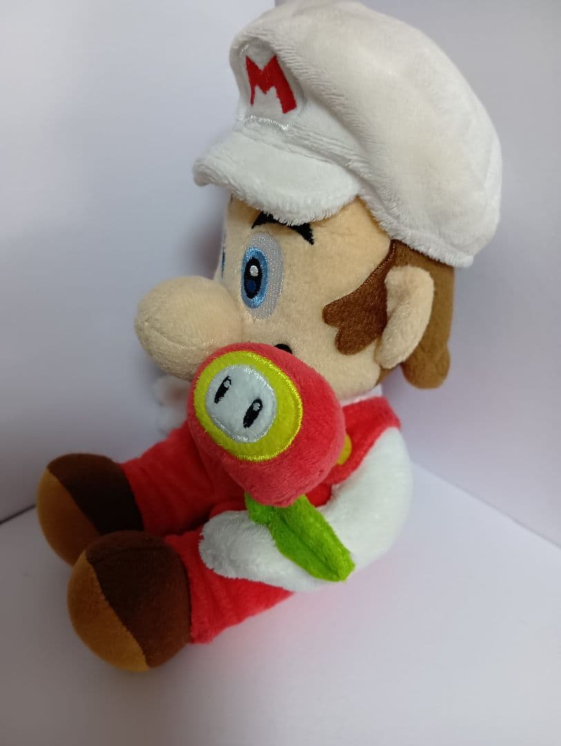 ファイヤーマリオ　ぬいぐるみ