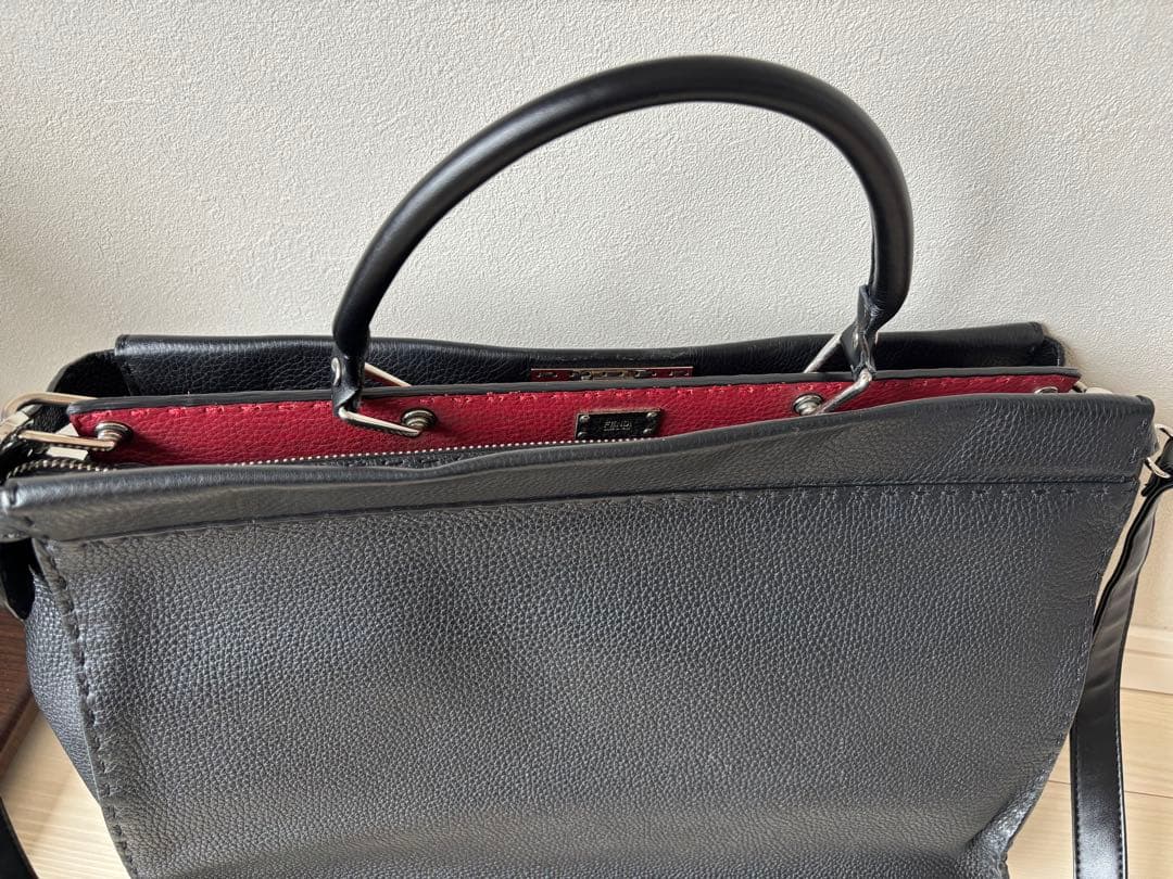 FENDI フェンディ　ピーカブー　モンスター　セルリア