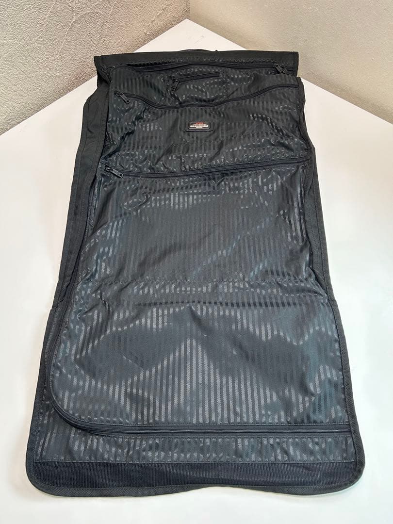 TUMI ガーメント・バッグ・トライフォールド・キャリーオン