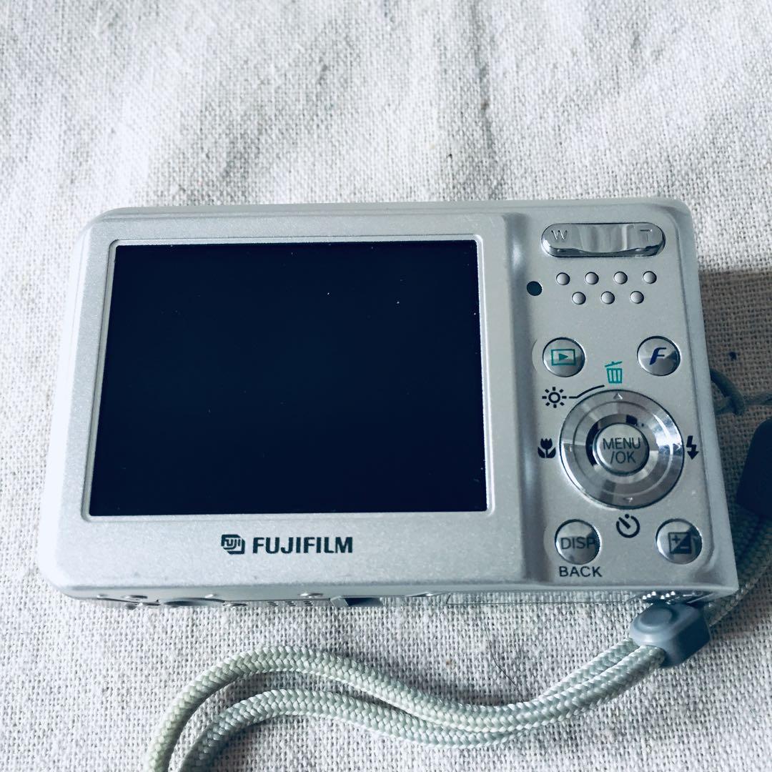 箱付き 付属品多数 超美品 FUJIFILM FINEPIX F30 コンデジ