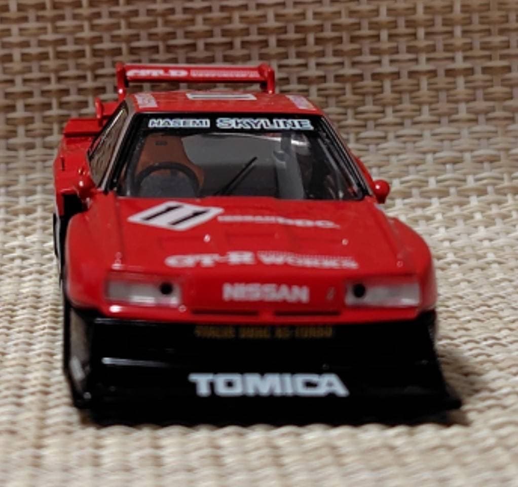 TLヴィンテージ ネオ トミカ スカイラインスーパーシルエット 84年仕様