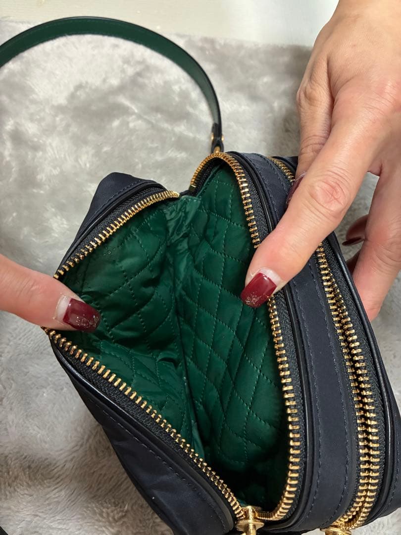 TORY BURCH ブラックショルダーバッグ　未使用