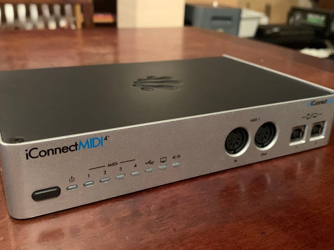 DTM・DAW iConnect MIDI4+ Lightning Edition