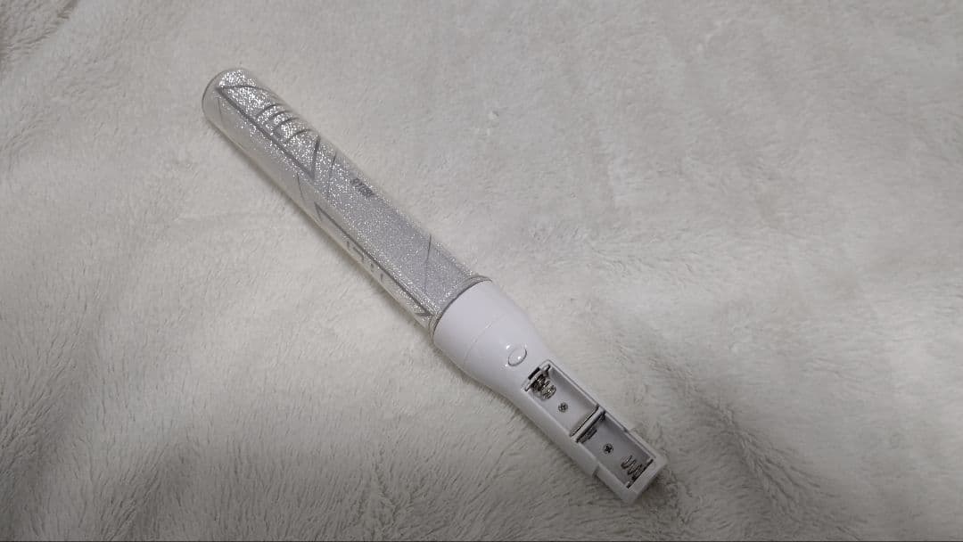 M!LK カラーチェンジペンライト