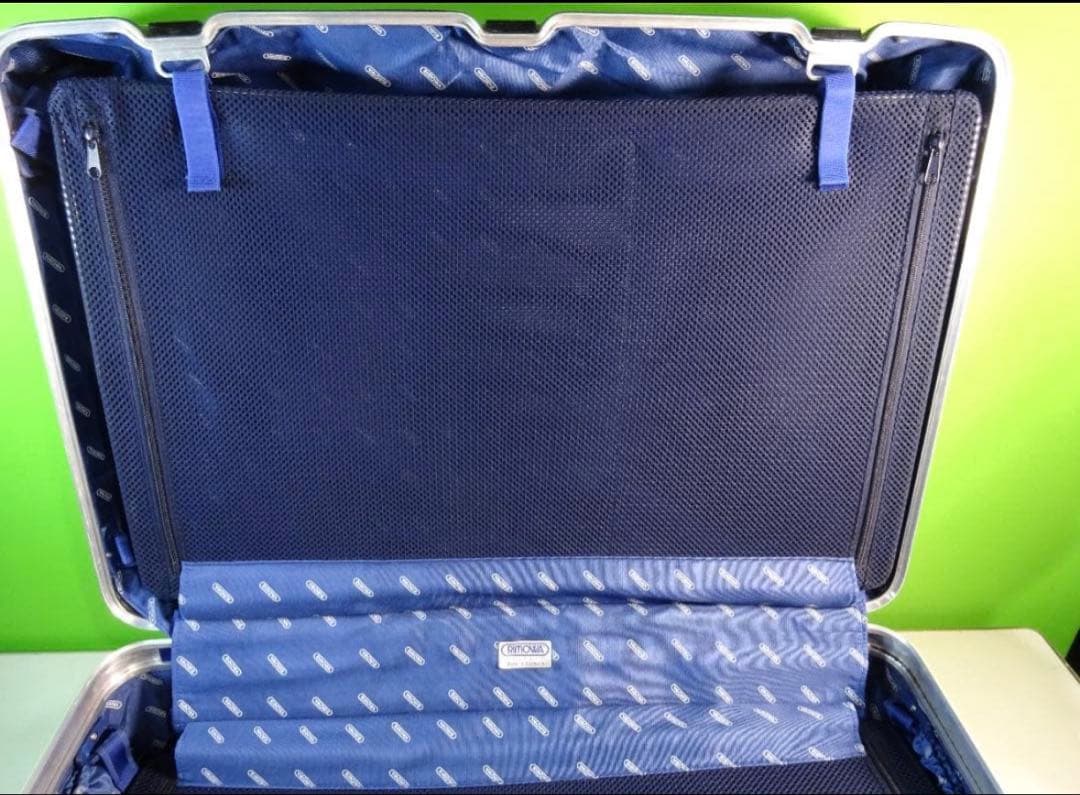 RIMOWA リモワ トパーズスーツケース 70L ４輪 アルミ製シルバー
