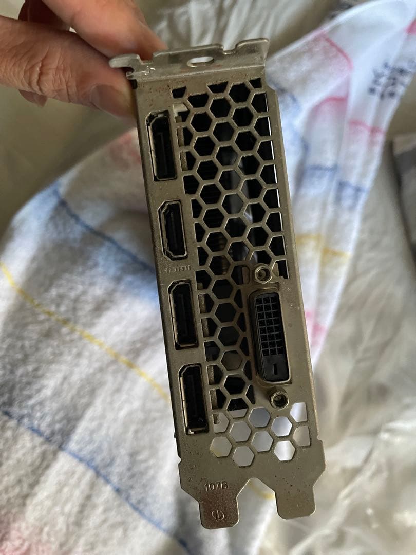 GeForce GTX 1070 デュアルファン