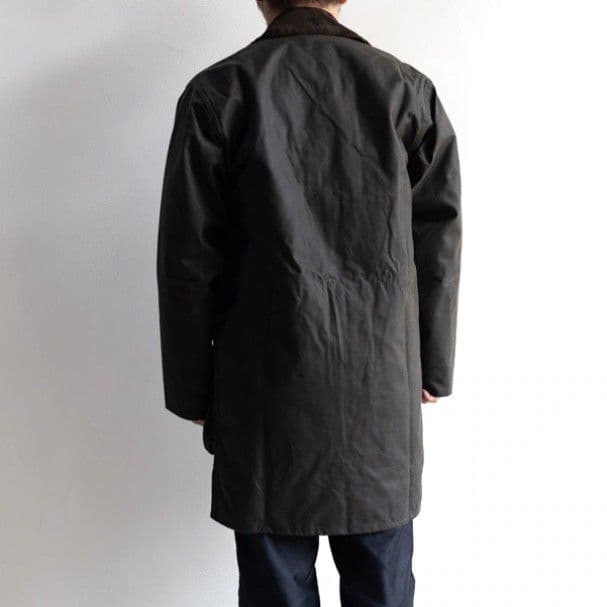 美品　現行タグ　Barbour　クラシック　ノーザンブリア　オリーブ