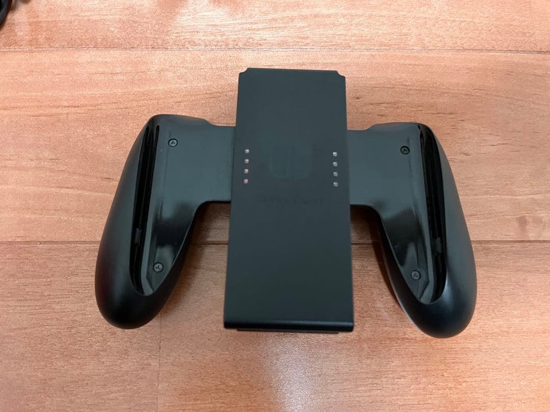 【コントローラー若干難あり】Nintendo Switch 本体【おまけ付き】