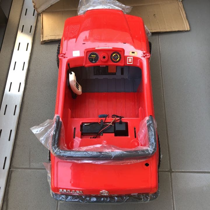 イチコー 電動車　スーパーセダン　未使用