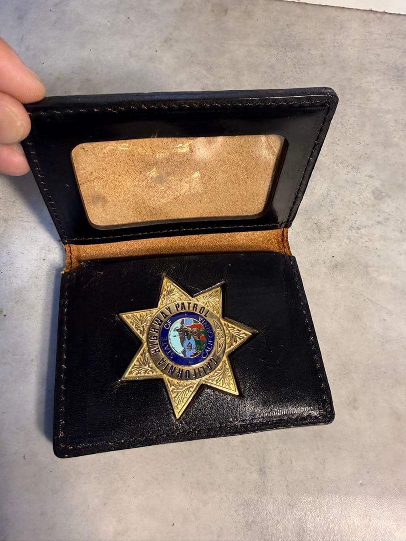 カリフォルニアハイウェイパトロール バッジ ホルダー付
