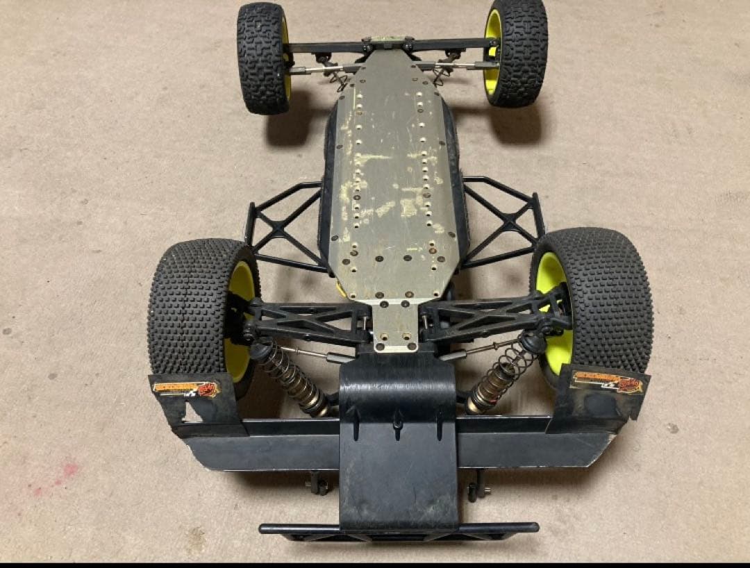 【シャーシ】京商 1/10 アルティマS/C6 【ボディ】トラクサス スラッシュ