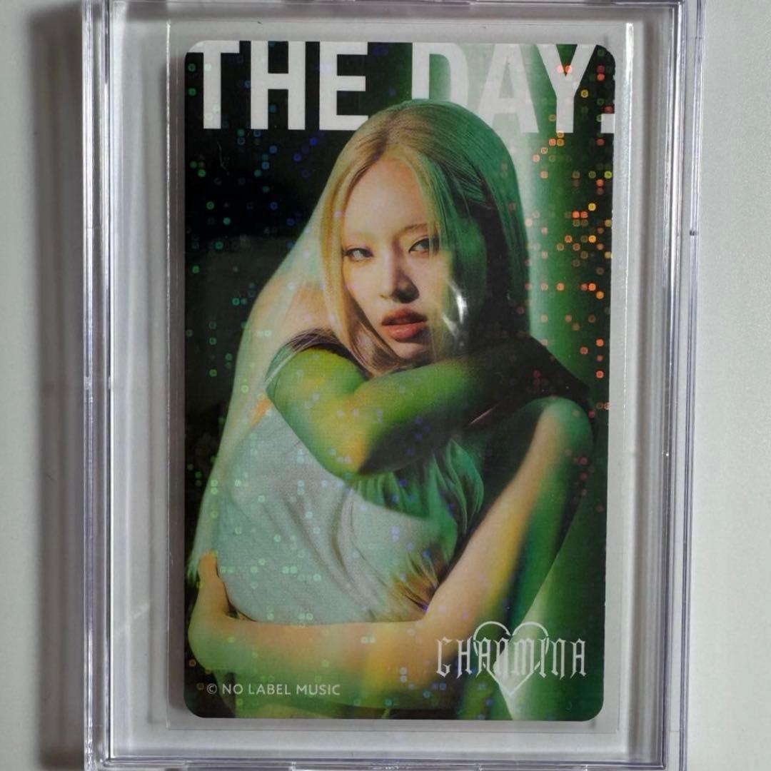 THE DAY HANA ちゃんみな ボディメンテ　ホログラム　タブレット