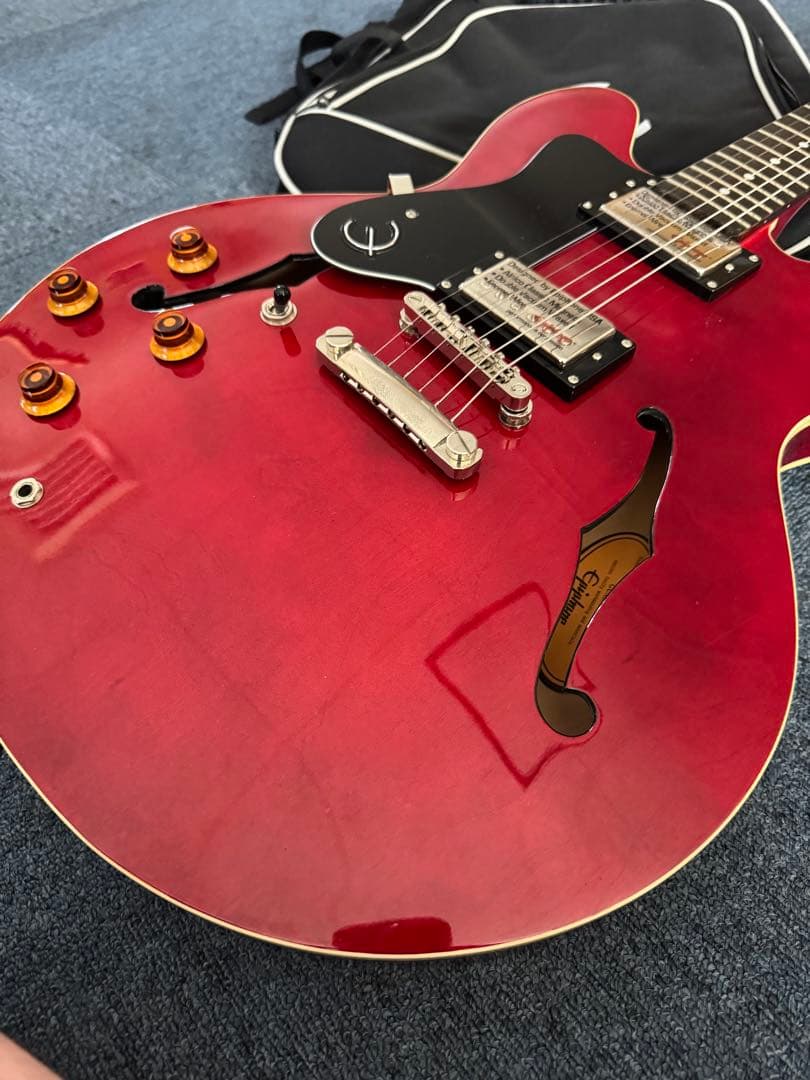Epiphone ES-335 セミアコースティックギター