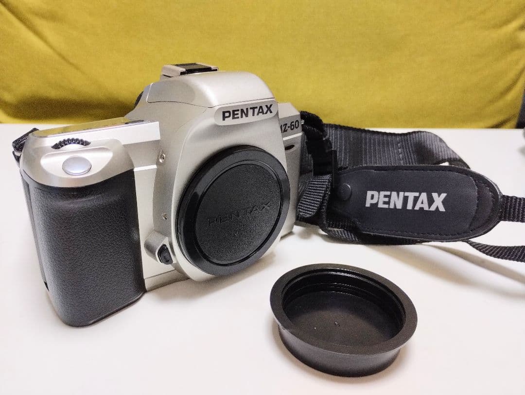 PENTAX MZ-60　SMCレンズ　カメラケース　スタンド付き