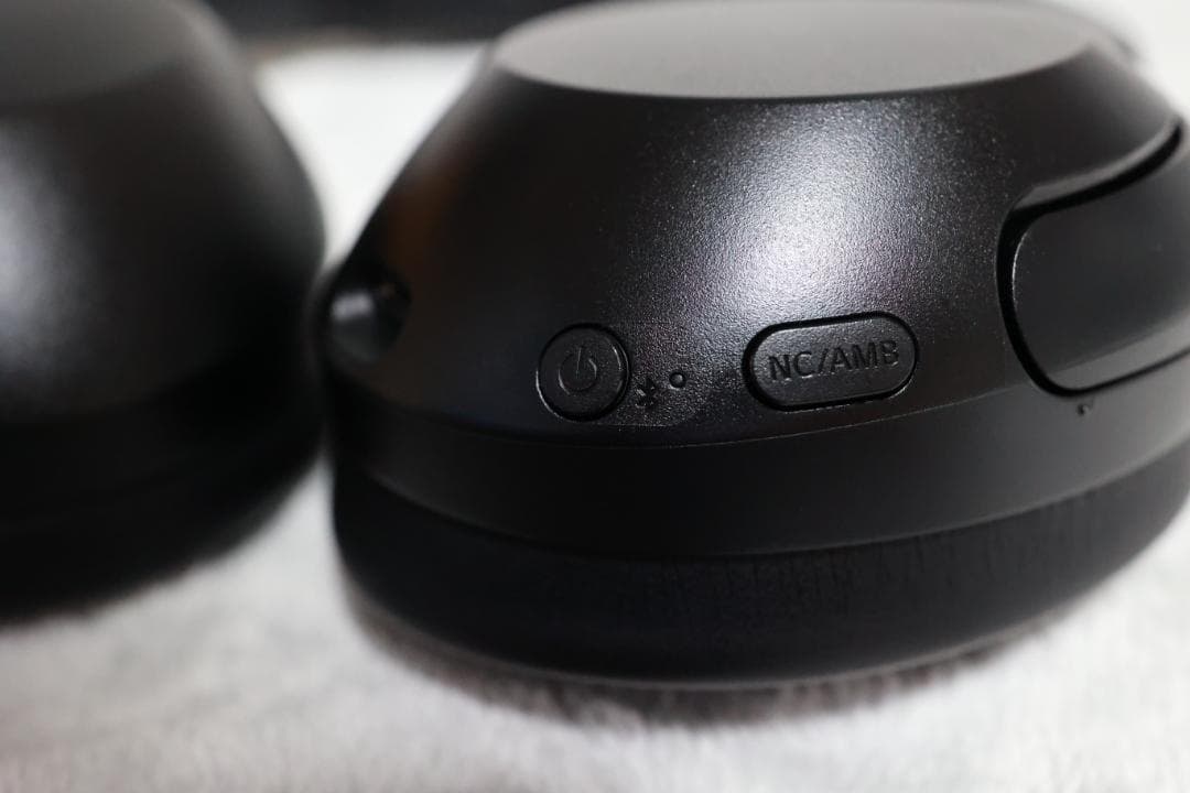 SONY ワイヤレスヘッドホン ブラック　WH-XB910N