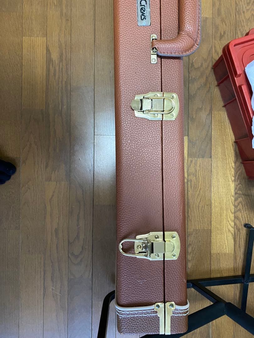 Crewsオリジナル、ベース用ハードケースです。