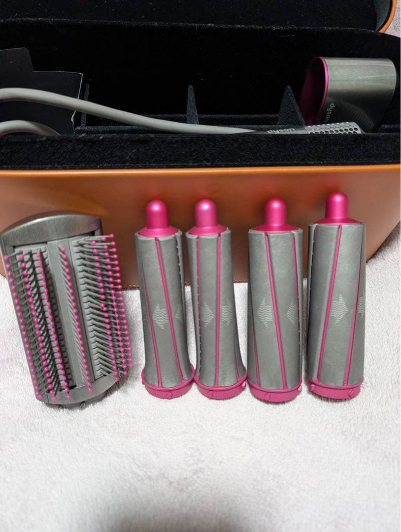 ダイソン　エアラップ　ヘアスタイラー　HS01