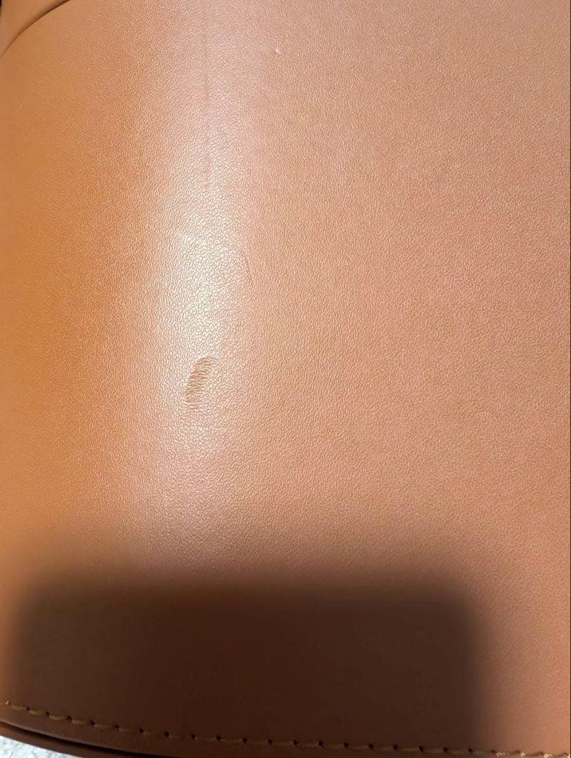 ダイソン　エアラップ　ヘアスタイラー　HS01