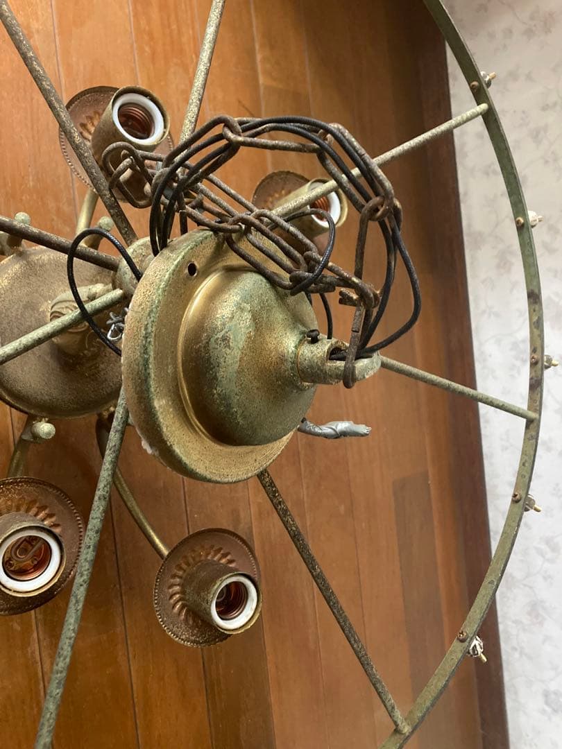 希少！超レトロ美品　アンテーク　燭台型 8連 板ガラス18枚囲いシャンデリア