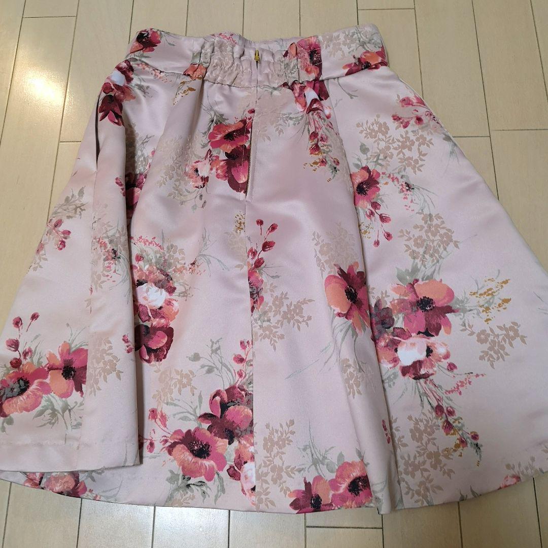 ジルバイジルスチュアート フローラル　フロート　サテン　スカート