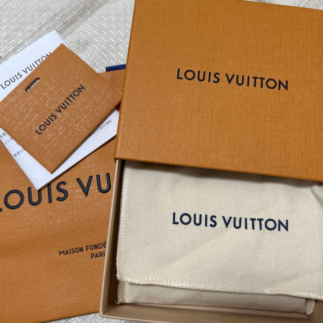 ルイヴィトン　ポルトモネ・ロザリ