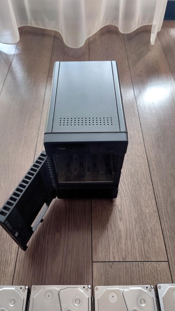 外付けハードディスク・ドライブ NETGEAR ReadyNAS214 (4Bay)