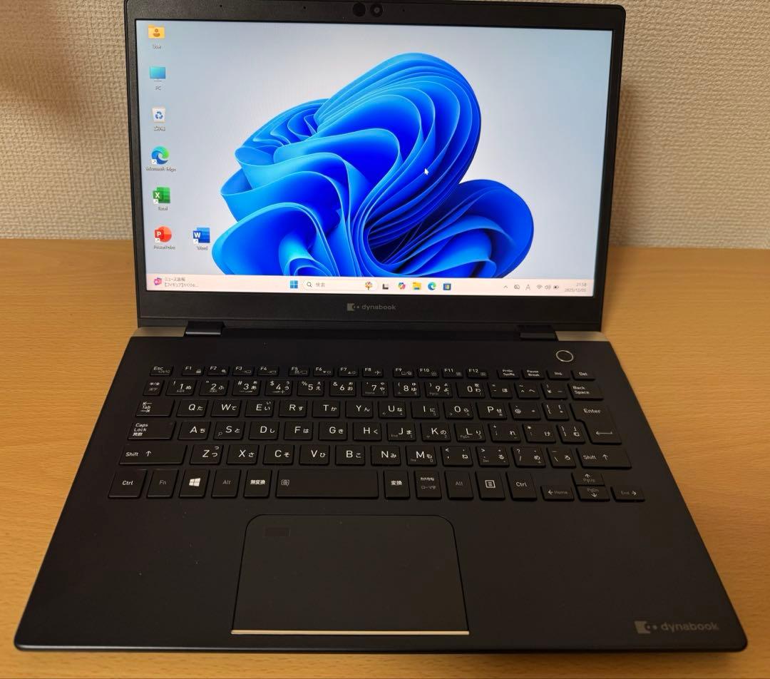 良品 dynabook G83 Intel Core i7 10世代　16GB