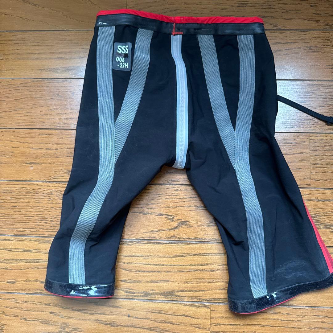 arena FINA公認 競泳用高速水着 レッド　サイズSSS