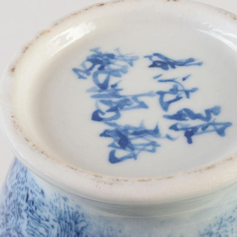 中国　景徳鎮製　青花　山水楼閣文瓶　花瓶　在銘　V　9576