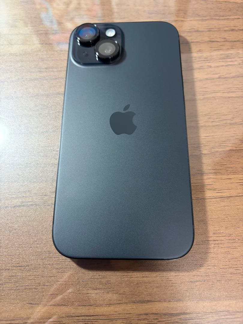 iPhone 15 256GB ブラック ※ガラスフィルム・ケース・箱付き