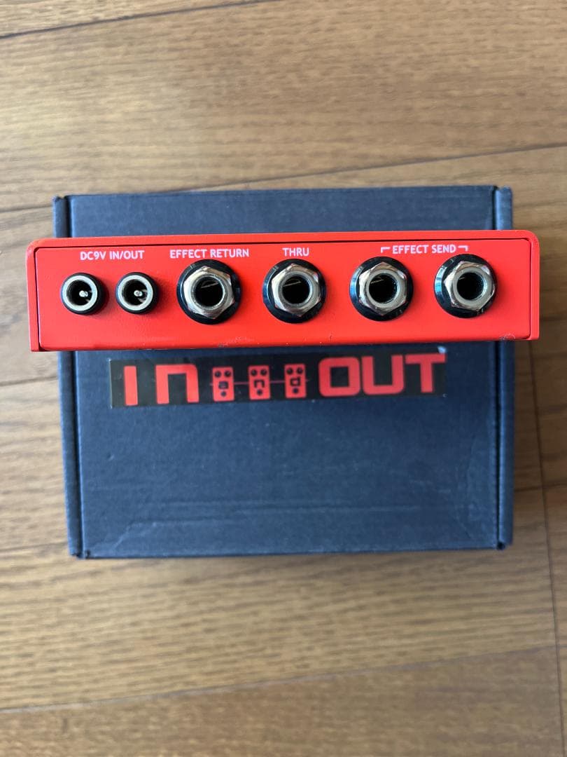 IN/OUT エフェクトループスイッチャー