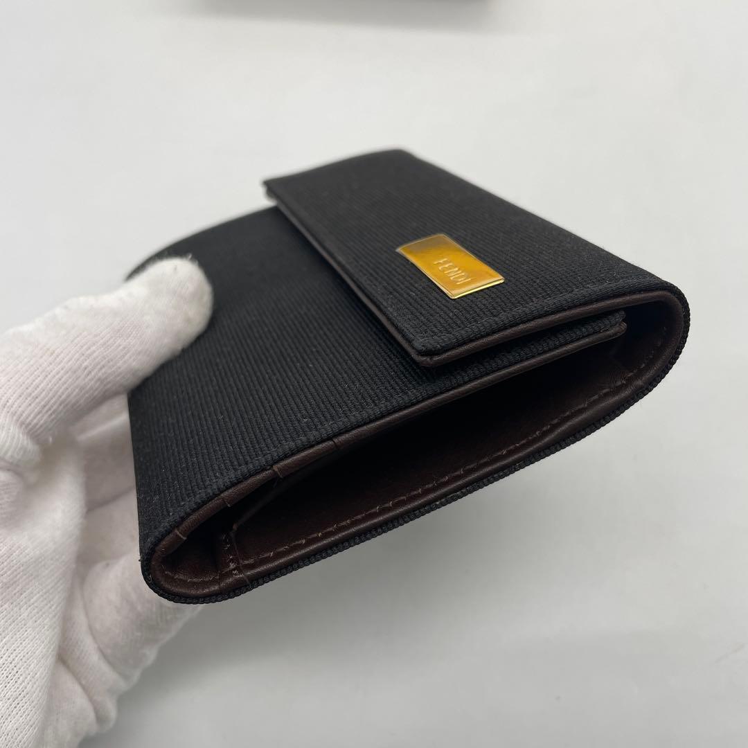 ☆新品未使用☆FENDI☆フェンディ☆二つ折り財布☆ブラック