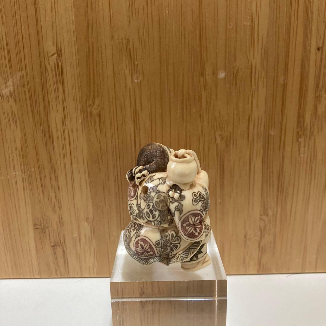 骨董 骨董品 根付け 根付 マンモス 置物 在銘 山口提げ物 彫刻