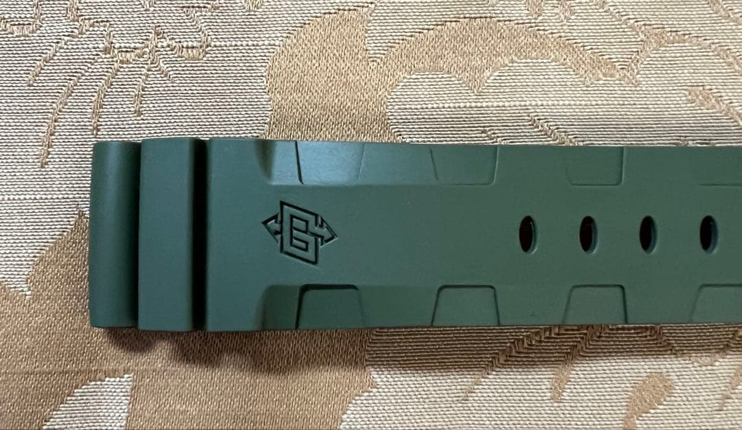 PANERAI ラバーストラップ カウッチューグリーン