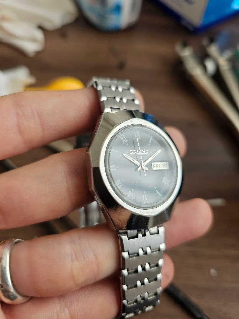 ORIENT オリエント　　腕時計　EM32-CO CA　カレンダー付き