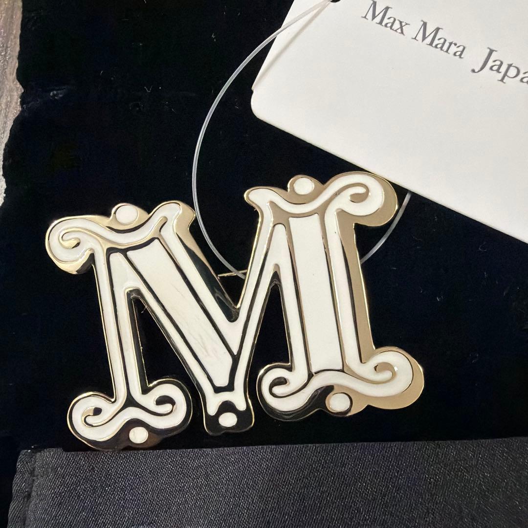 新品◾️タグ付き◾️Max Mara ブローチ ホワイト・ゴールド